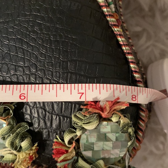 Mary Frances purse - Picture 4 of 4